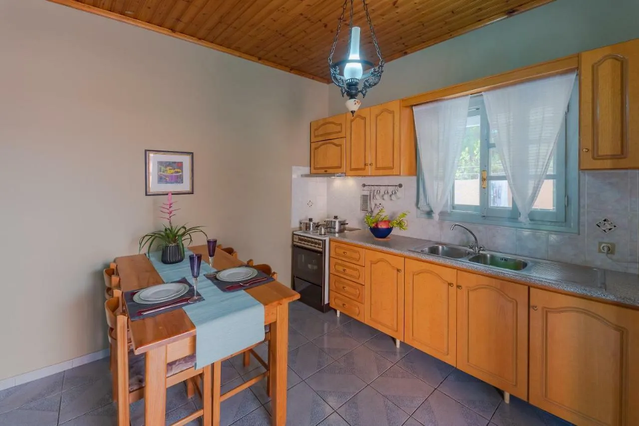 Mihaila Bungalows 斯巴达